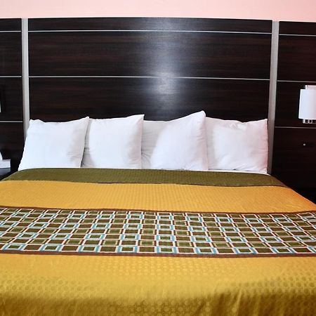 Regency Inn & Suites Faribault Extérieur photo