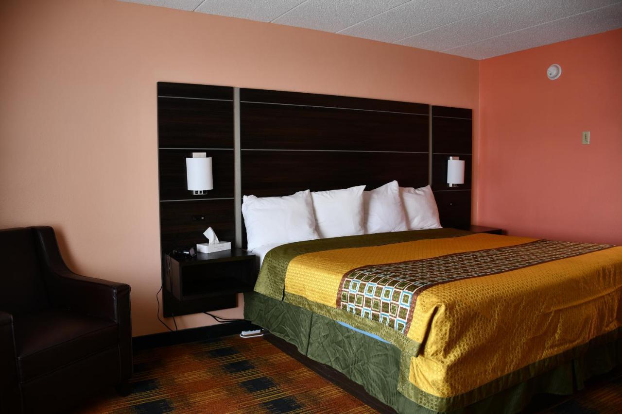 Regency Inn & Suites Faribault Extérieur photo
